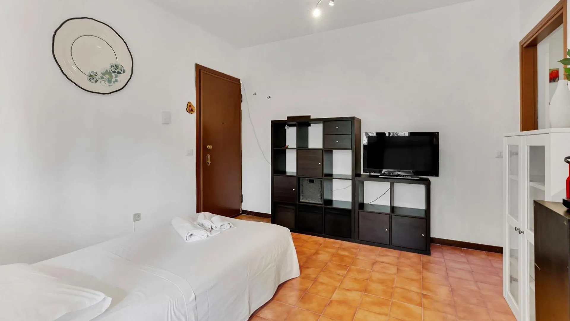 Togni Pop - San Siro Stay Milano