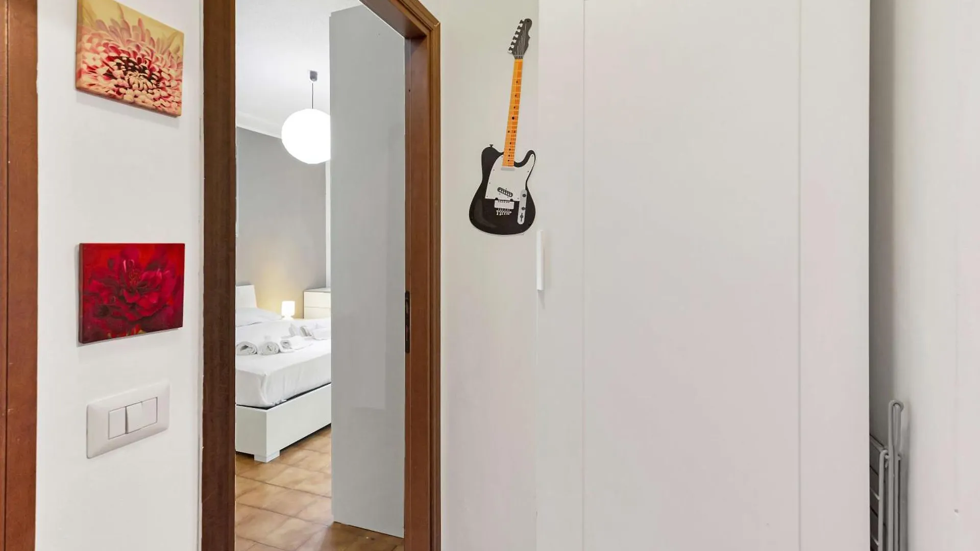 Togni Pop - San Siro Stay Milano İtalya